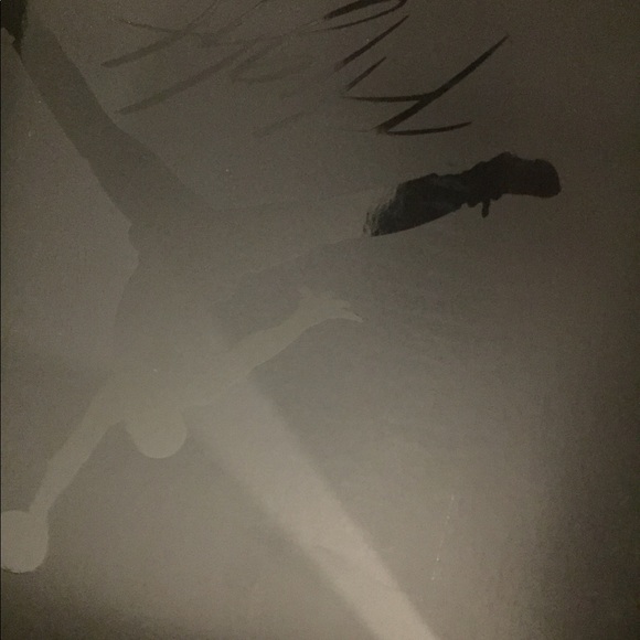 Black cat - Picture 2 of 2